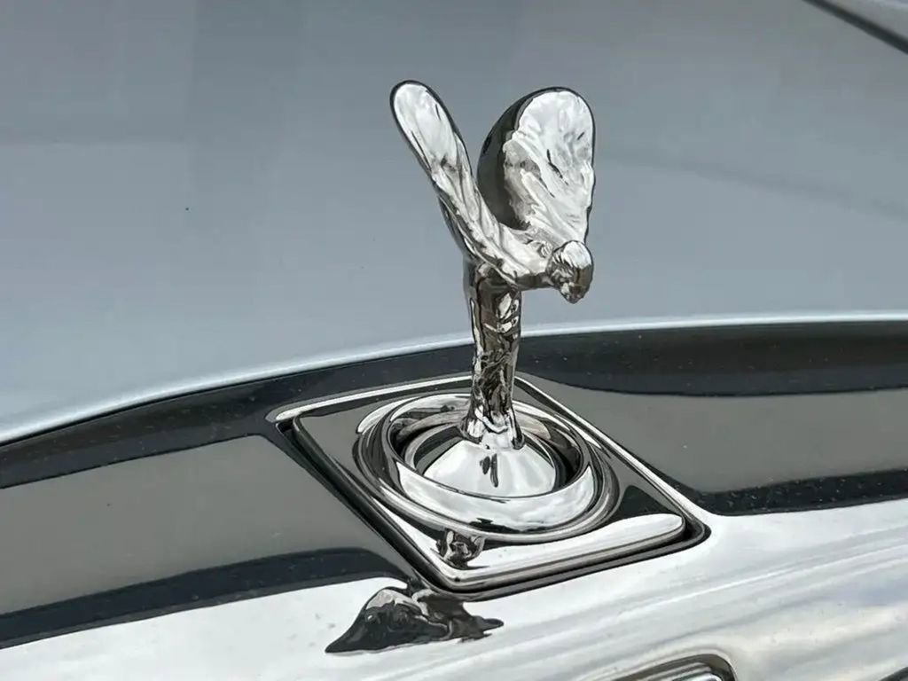 Used 2020 Rolls-Royce Phantom Sedan RWD image 21