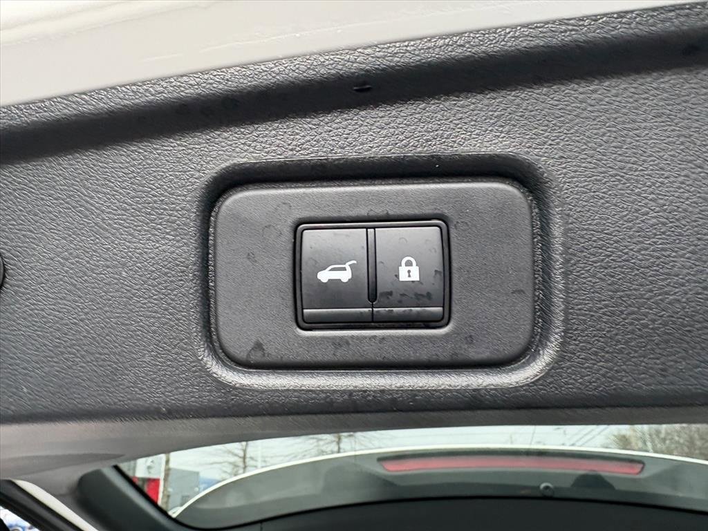 Certified 2024 Nissan Pathfinder SL image 25