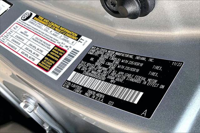 Certified 2024 Toyota Highlander LE FWD image 34