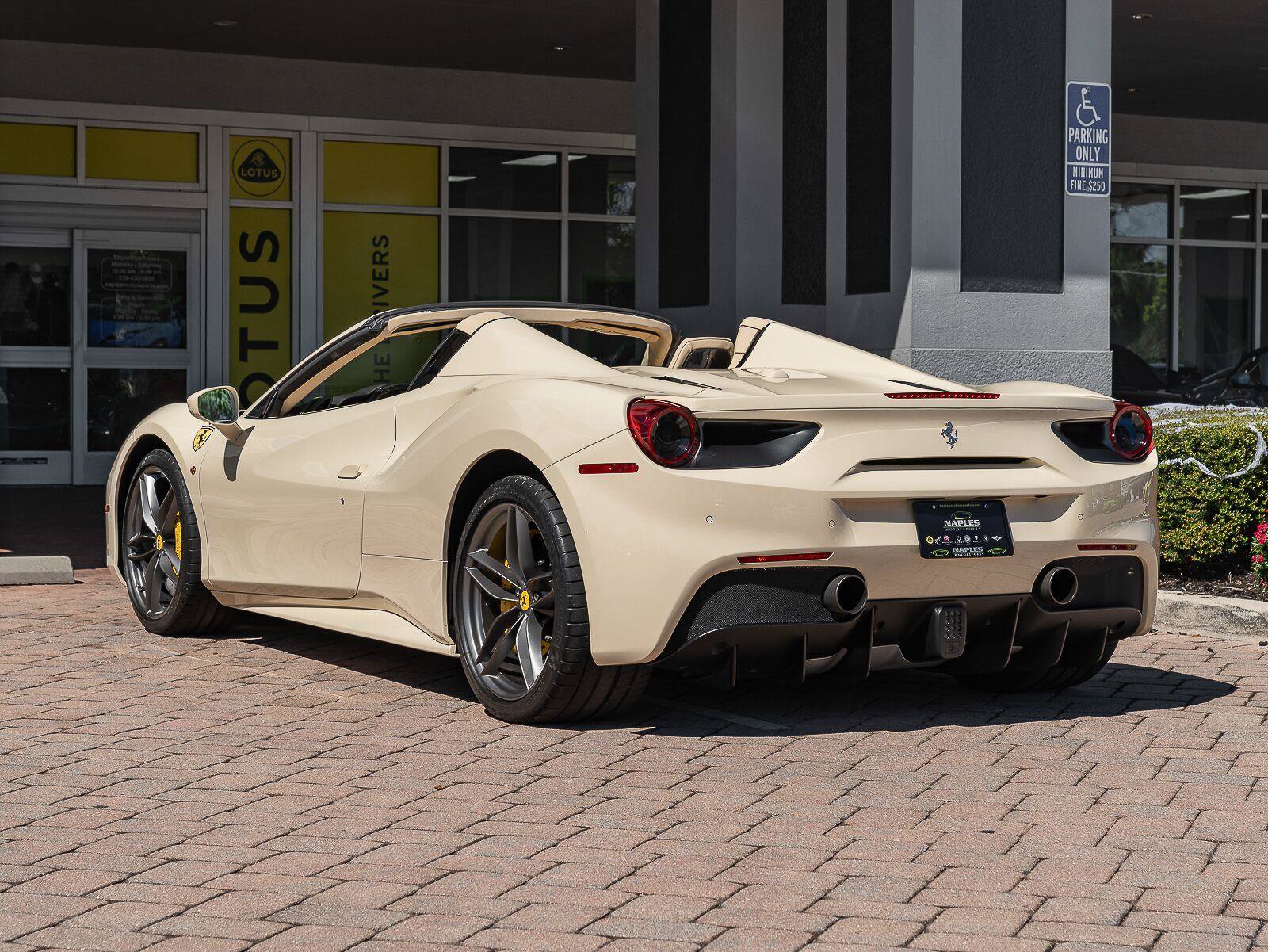 Used 2016 Ferrari 488 Spider RWD image 31