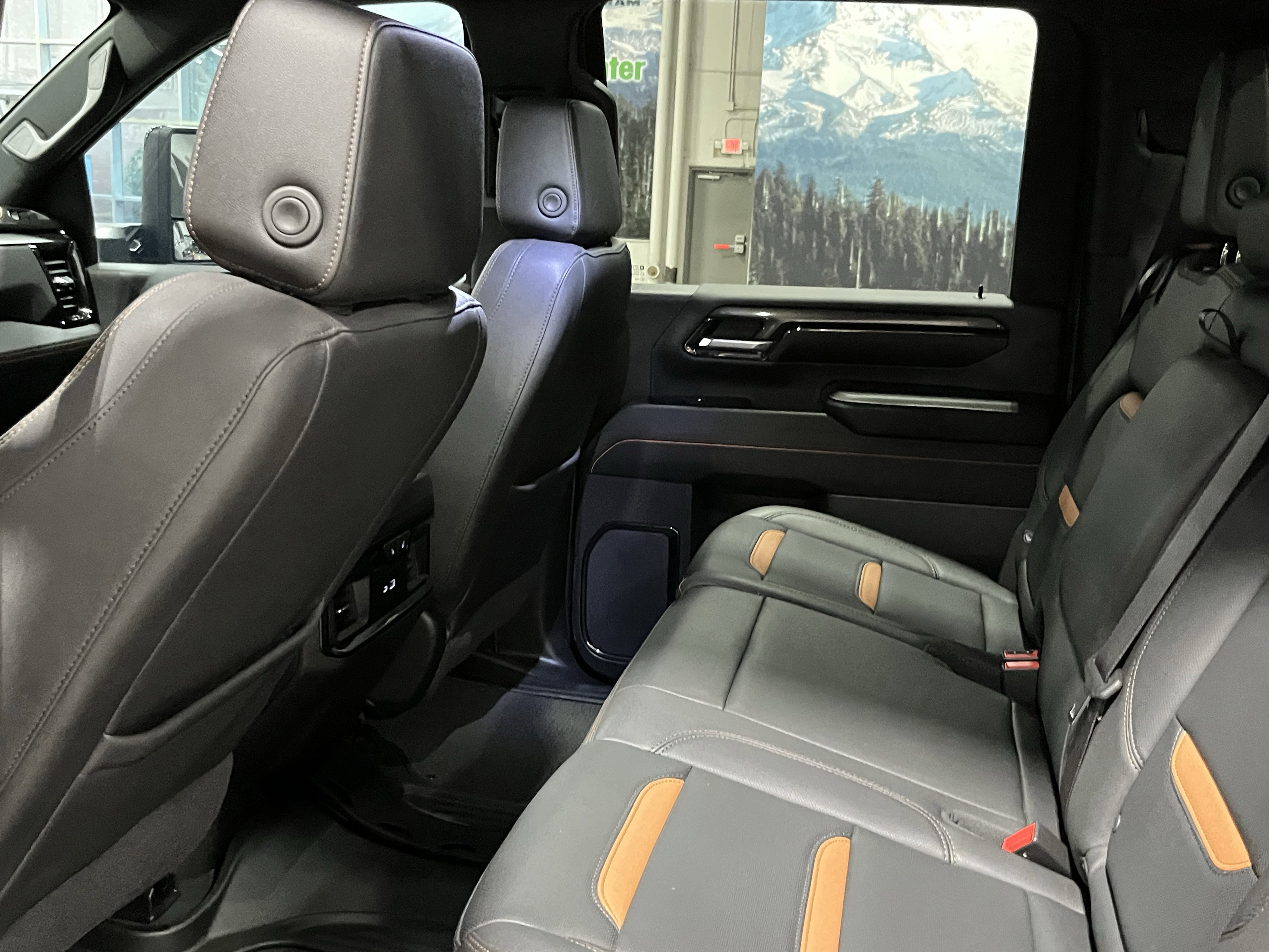 Used 2024 GMC Sierra 3500 AT4 w/ AT4 Premium Plus Package image 15