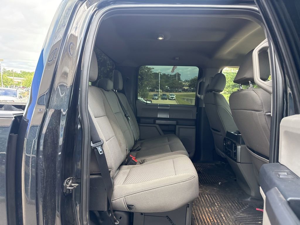 Used 2022 Ford F250 XLT w/ Black Appearance Package AWD/4WD image 11