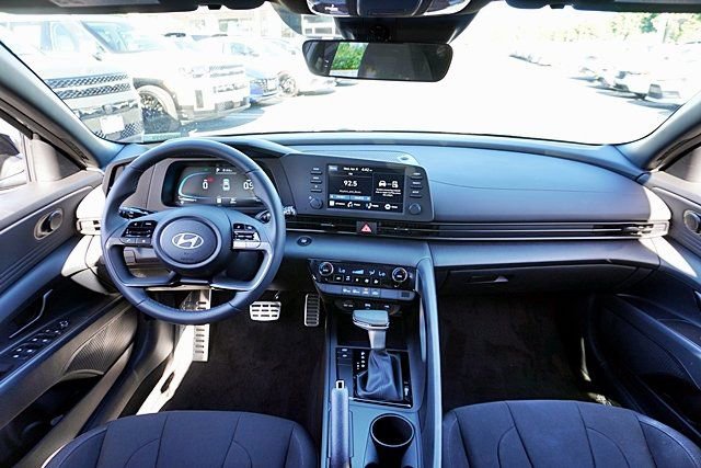 Certified 2026 Hyundai Elantra Sport image 17