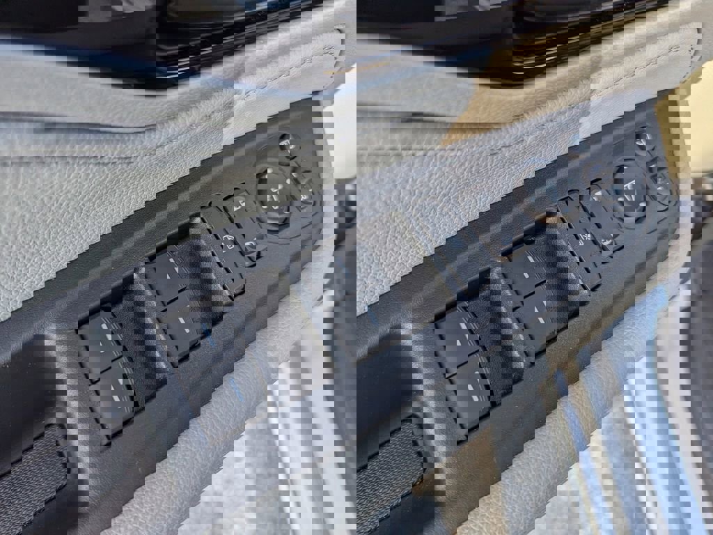 Used 2024 Honda Odyssey Elite image 16