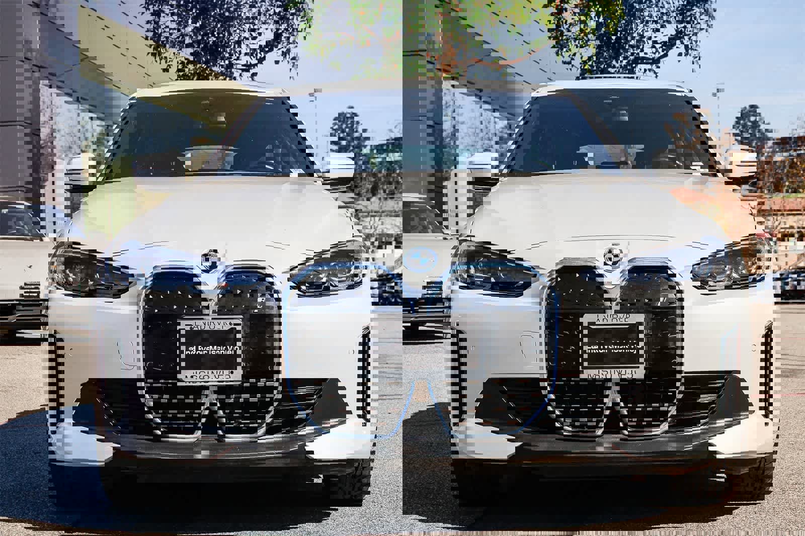 Used 2023 BMW i4 eDrive40 image 2