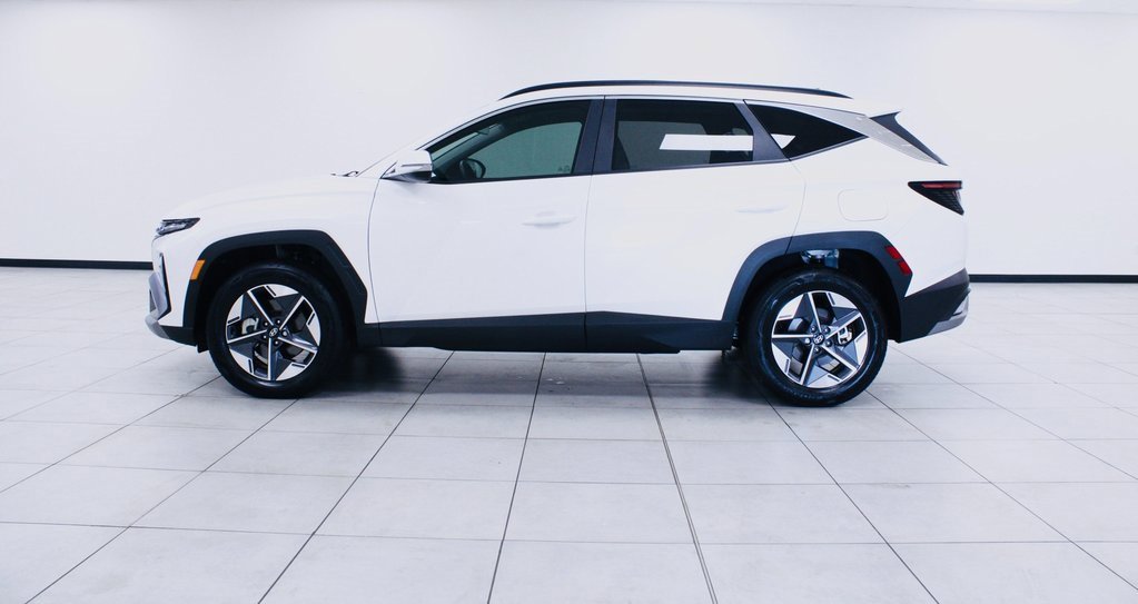 Used 2025 Hyundai Tucson SEL image 2