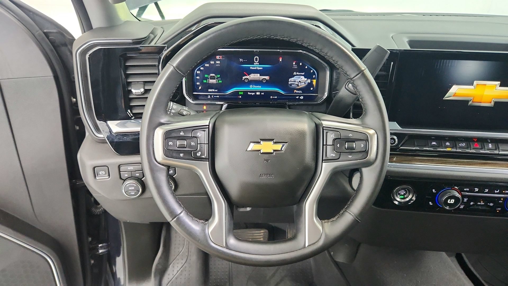 Used 2024 Chevrolet Silverado 1500 LT AWD/4WD image 19