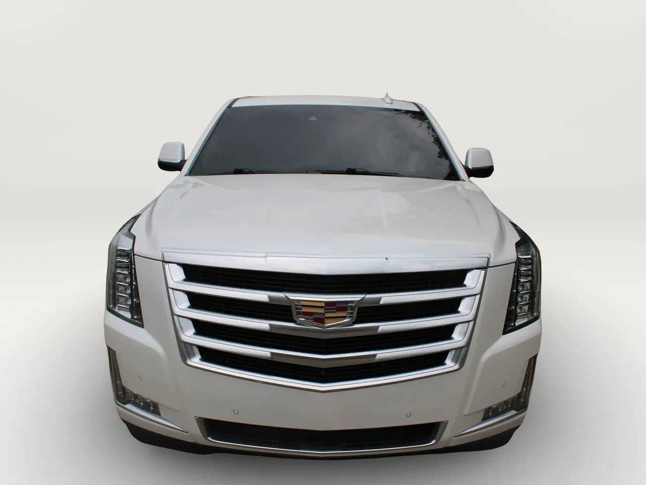 Used 2016 Cadillac Escalade Premium AWD/4WD image 2