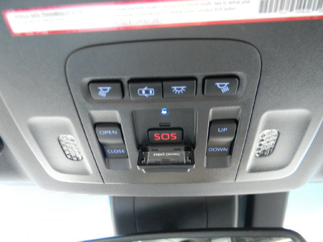 Used 2020 Toyota Avalon XLE w/ Moonroof Package FWD image 16