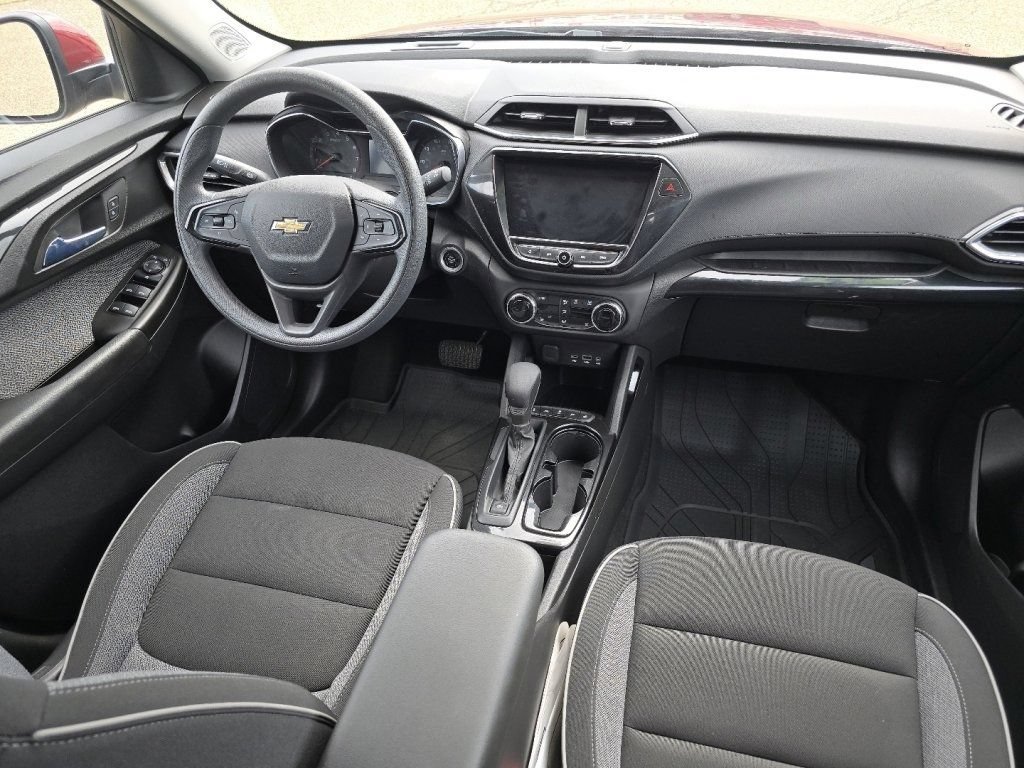 Used 2023 Chevrolet TrailBlazer LT w/ Convenience Package FWD image 22