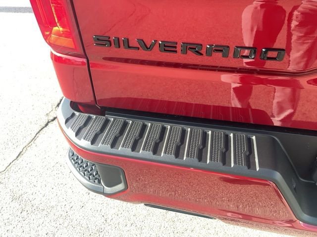 New 2026 Chevrolet Silverado 1500 RST w/ Dark Appearance Package image 13