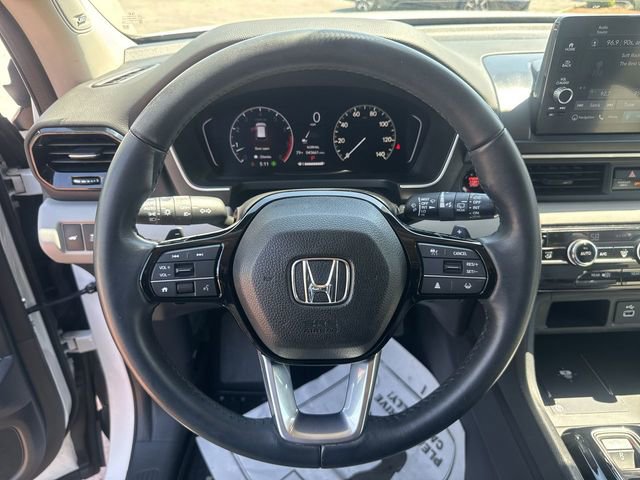 Certified 2023 Honda Pilot Touring image 15
