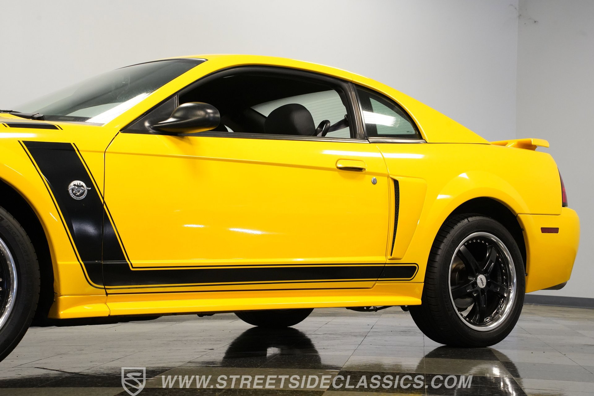 Used 2004 Ford Mustang GT RWD image 23