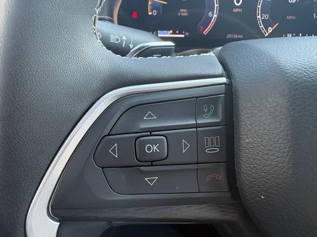 Used 2023 Jeep Grand Cherokee Altitude AWD/4WD image 23