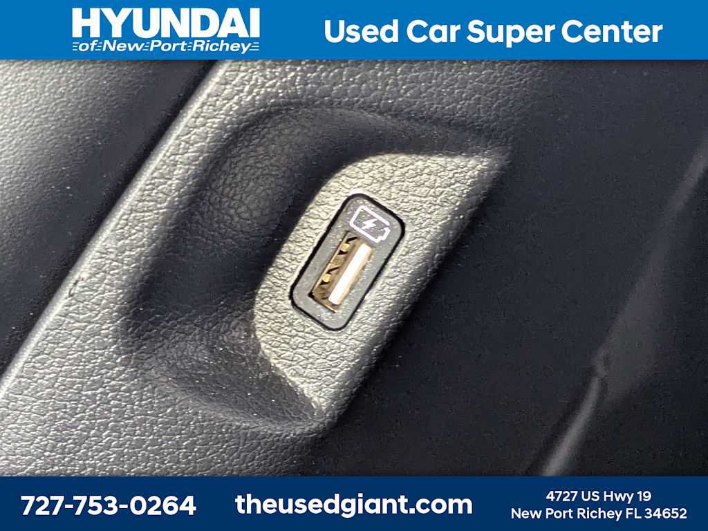 Used 2020 Hyundai Palisade Limited FWD image 19