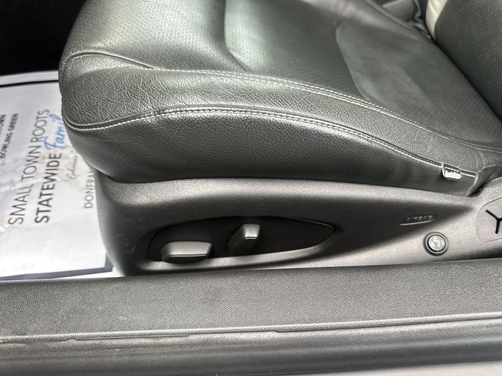 Used 2017 Chevrolet Camaro SS image 12