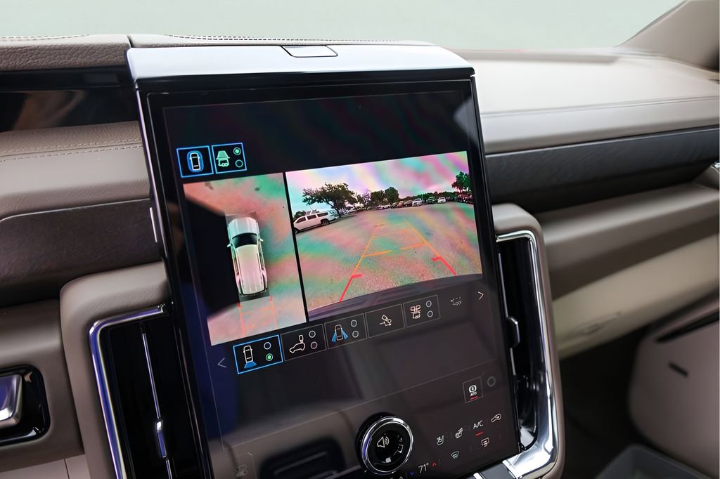 Used 2026 GMC Yukon Denali w/ Denali Reserve Package image 21