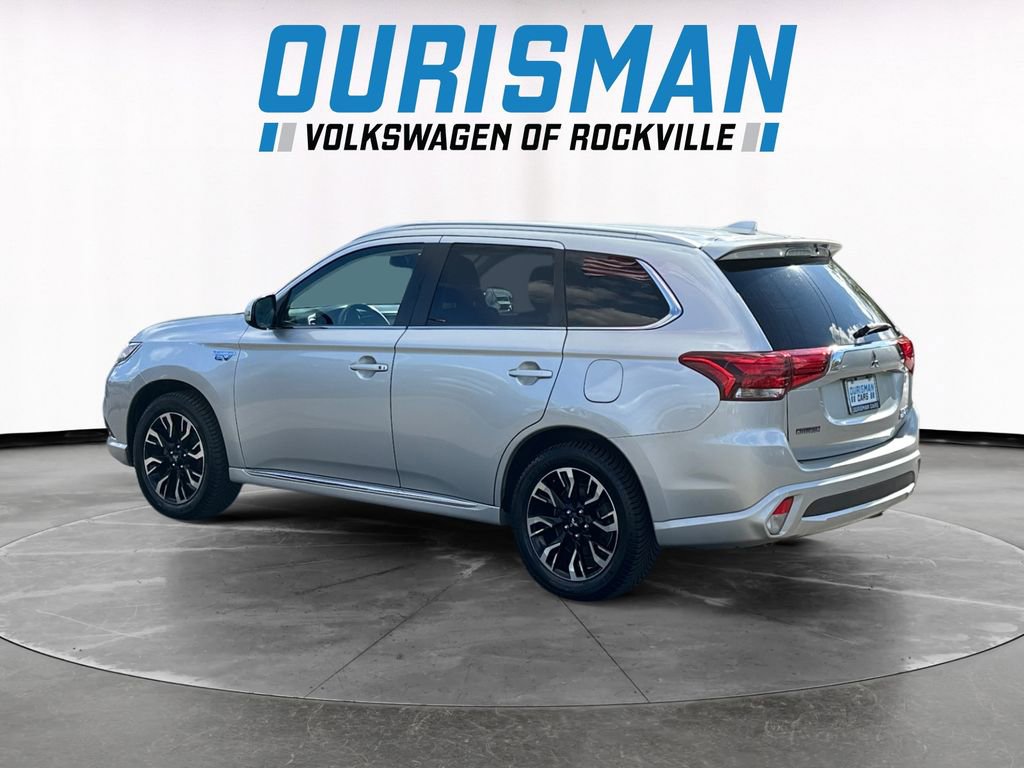 Used 2018 Mitsubishi Outlander SEL AWD/4WD image 4