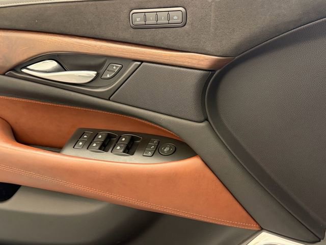 Used 2020 Cadillac Escalade Premium Luxury RWD image 21