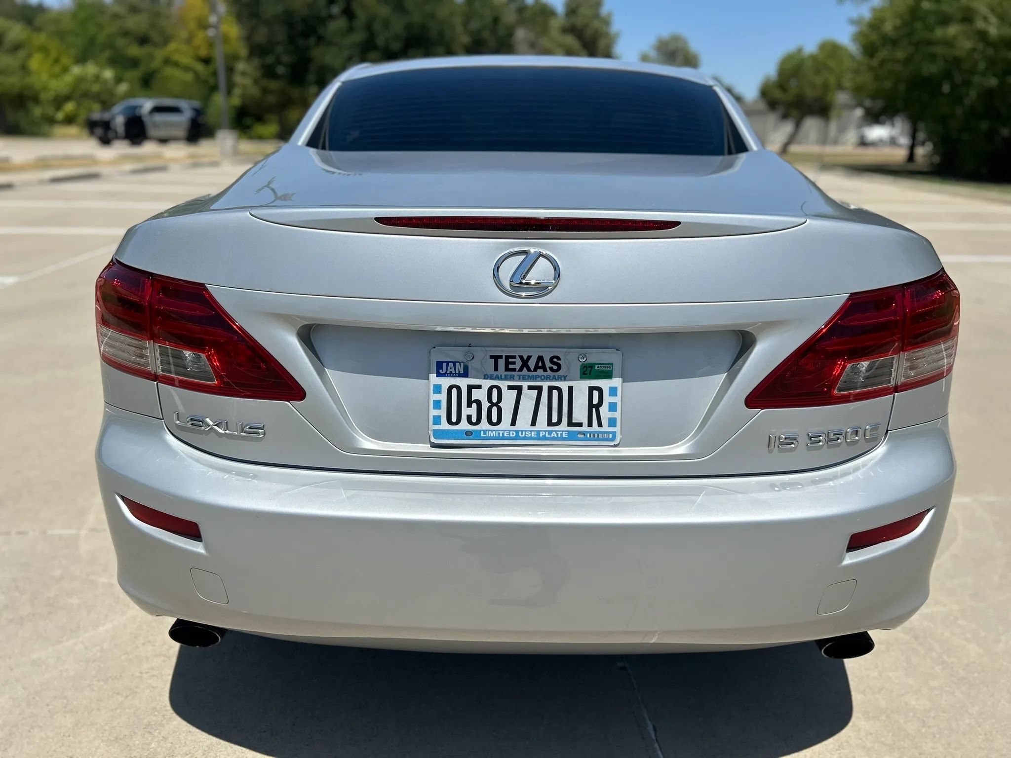 Used 2010 Lexus IS 350C RWD image 8