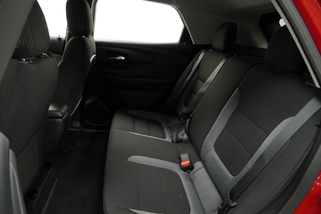 New 2026 Chevrolet TrailBlazer LT w/ LT Cold Weather Package FWD image 12