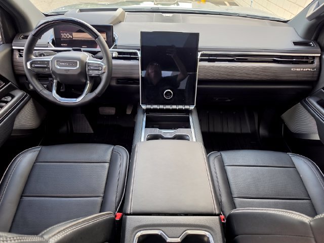Used 2024 GMC Sierra EV Denali AWD/4WD image 2