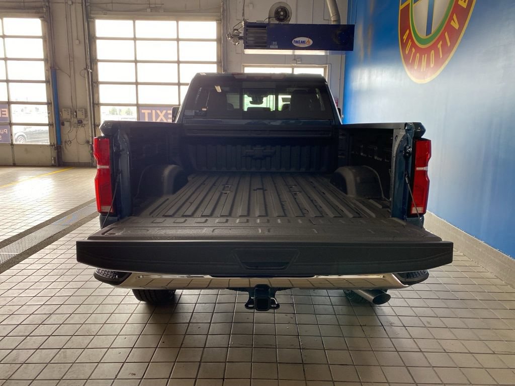 New 2026 Chevrolet Silverado 2500 LTZ w/ LTZ Premium Package AWD/4WD image 22