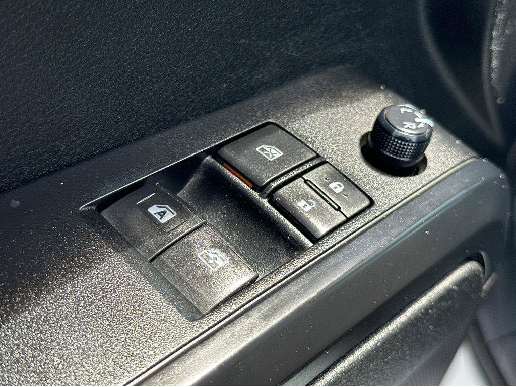 Used 2021 Toyota Tacoma SR RWD image 33