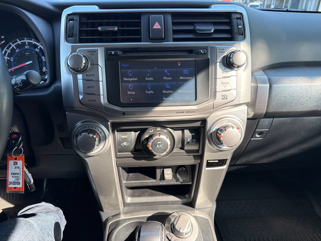 Used 2017 Toyota 4Runner SR5 Premium AWD/4WD image 40