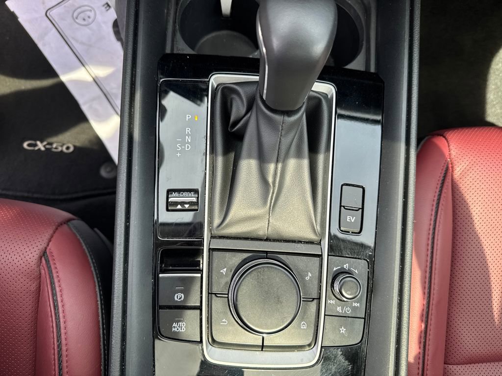 Used 2025 MAZDA CX-50 AWD 2.5 Hybrid w/ Premium Pkg image 23