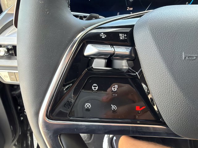 New 2027 Cadillac Vistiq Luxury AWD/4WD image 17