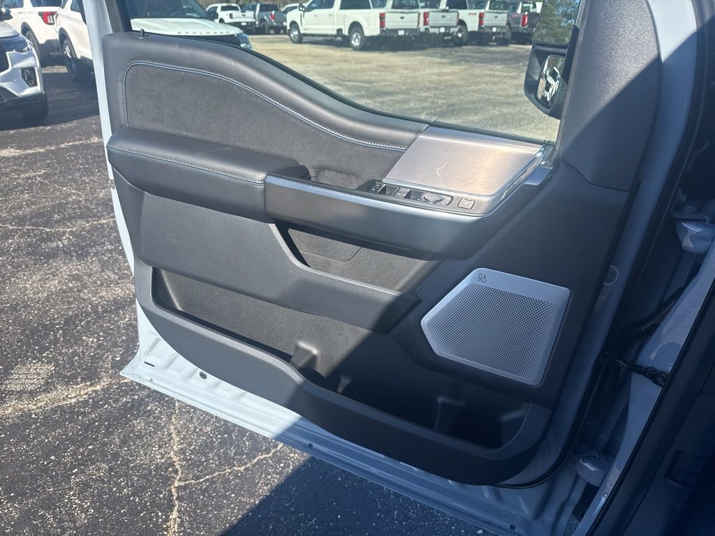 New 2026 Ford F250 Platinum image 33