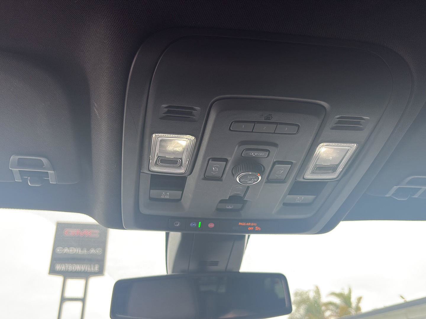 Used 2021 GMC Yukon XL Denali AWD/4WD image 28