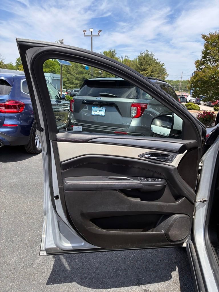 Used 2013 Cadillac SRX FWD image 42