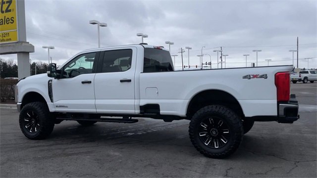 Used 2023 Ford F350 XLT image 7