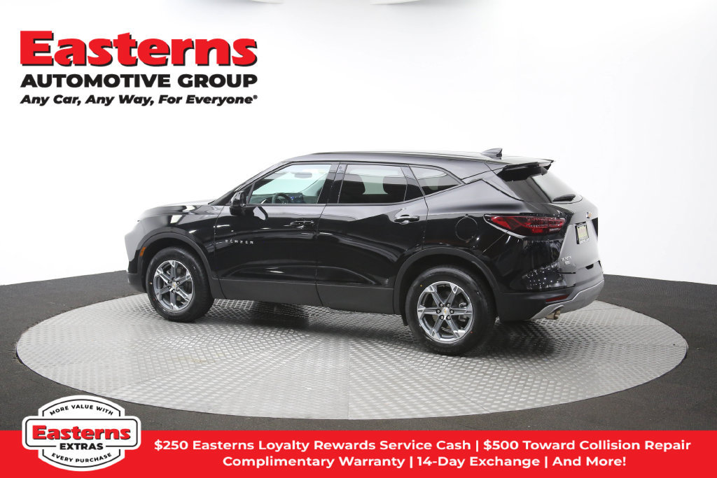 Used 2025 Chevrolet Blazer LT FWD image 65