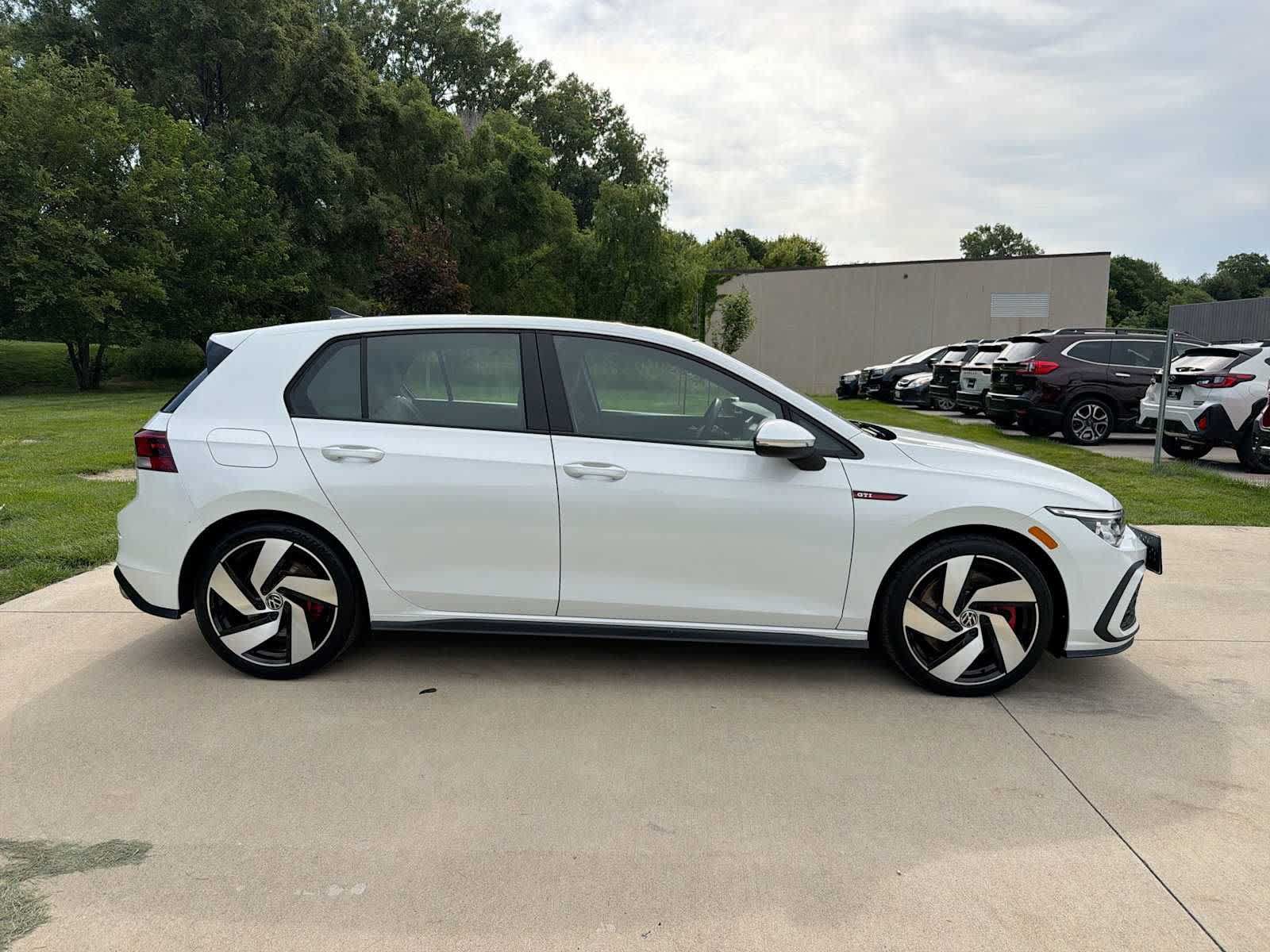 Used 2023 Volkswagen GTI SE FWD image 7