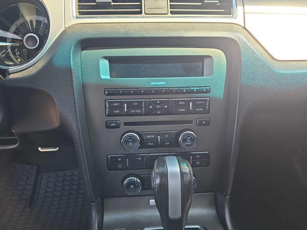 Used 2013 Ford Mustang Premium RWD image 19