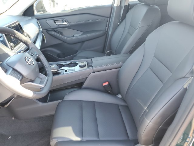New 2027 Nissan Rogue Dark Armor AWD/4WD image 18