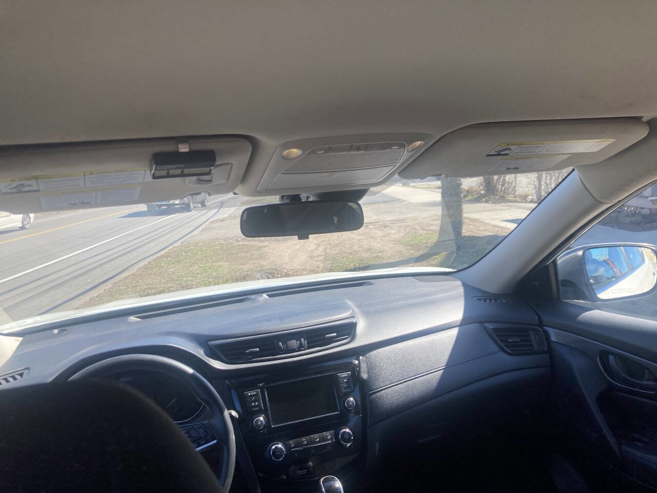 Used 2019 Nissan Rogue S image 11