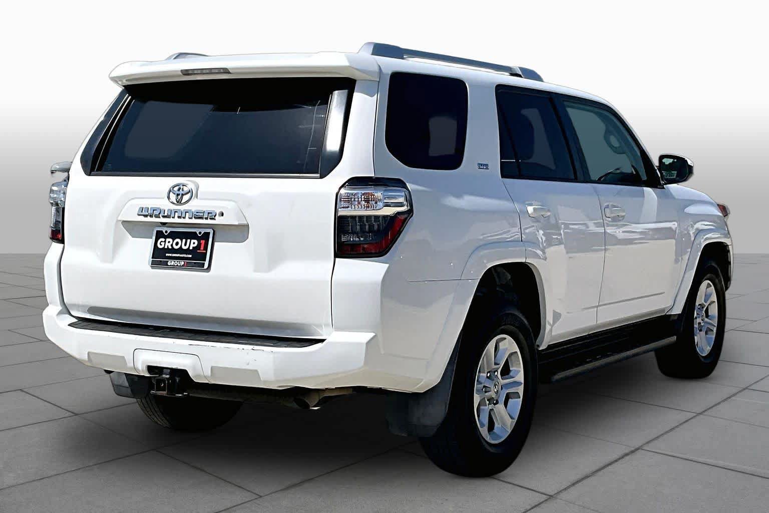 Used 2017 Toyota 4Runner SR5 RWD image 13