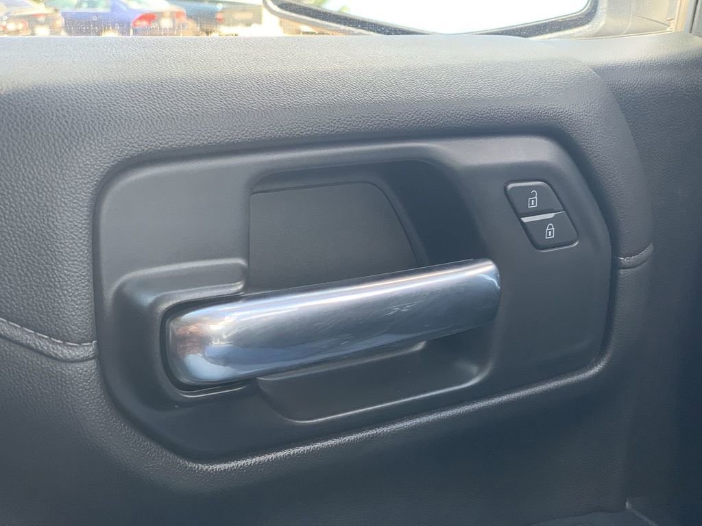 Used 2020 Chevrolet Silverado 1500 LT Trail Boss image 17