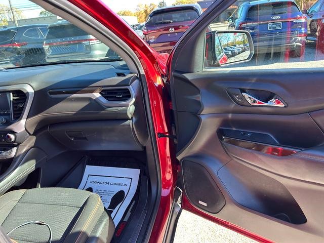 Used 2023 GMC Acadia AT4 image 29