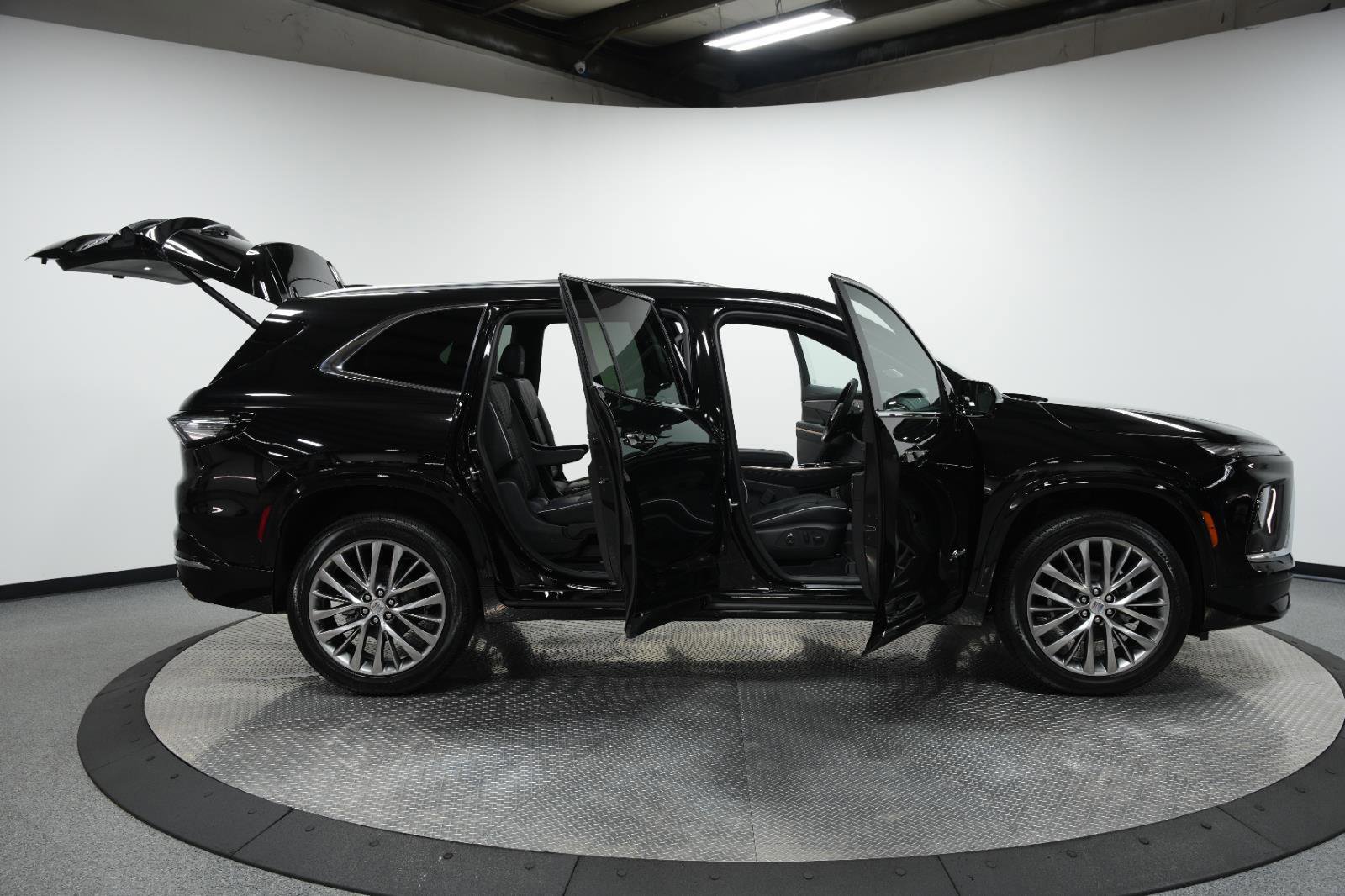 New 2026 Buick Enclave Avenir w/ Super Cruise Package image 9