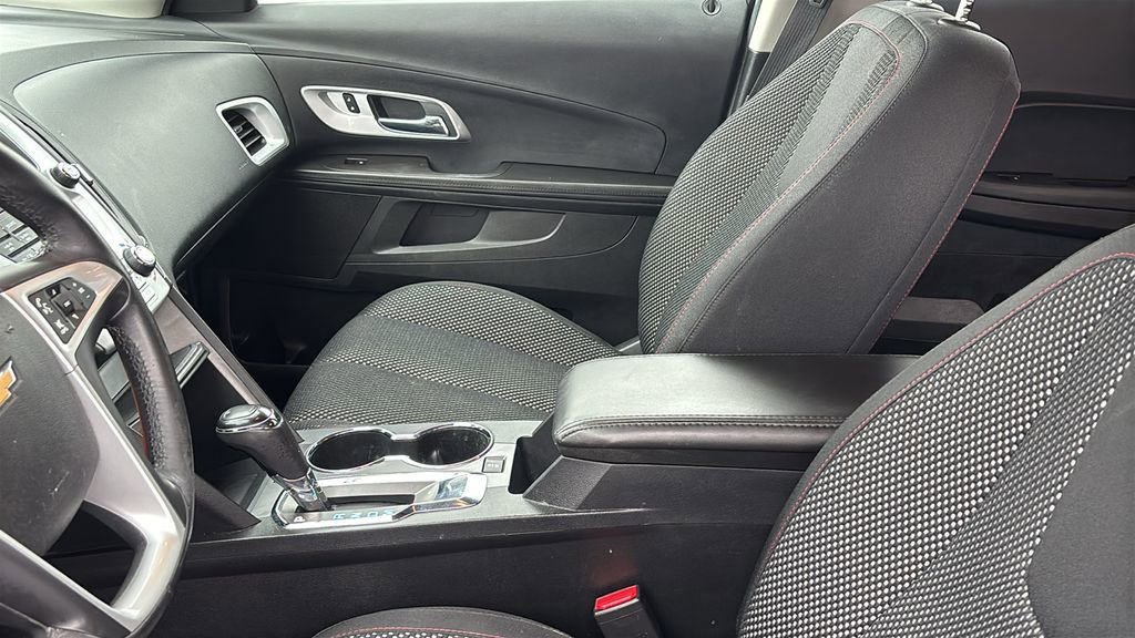 Used 2016 Chevrolet Equinox LT w/ Convenience Package image 24