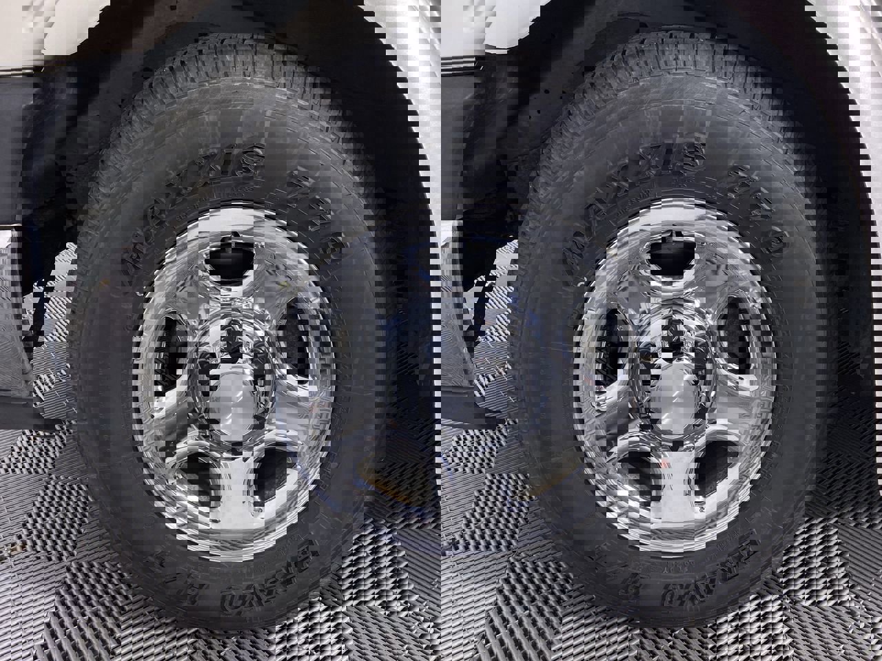 Used 2003 GMC Savana 1500 w/ Preferred Equipment Group 3 image 12