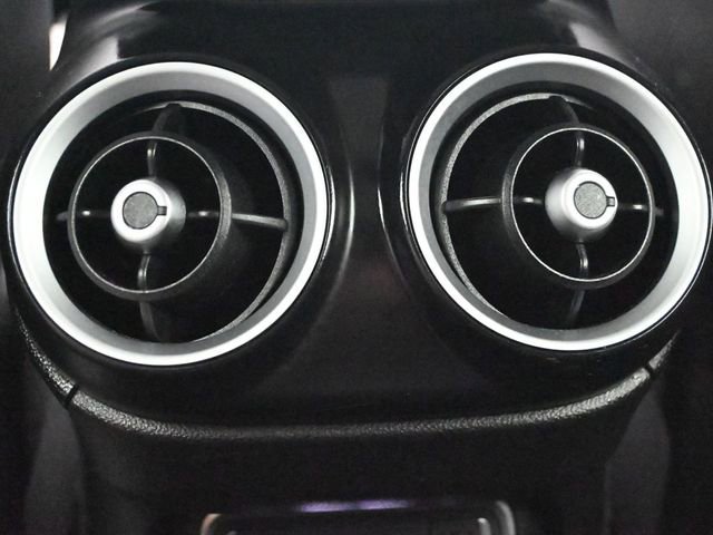 Used 2024 Alfa Romeo Stelvio Ti image 11