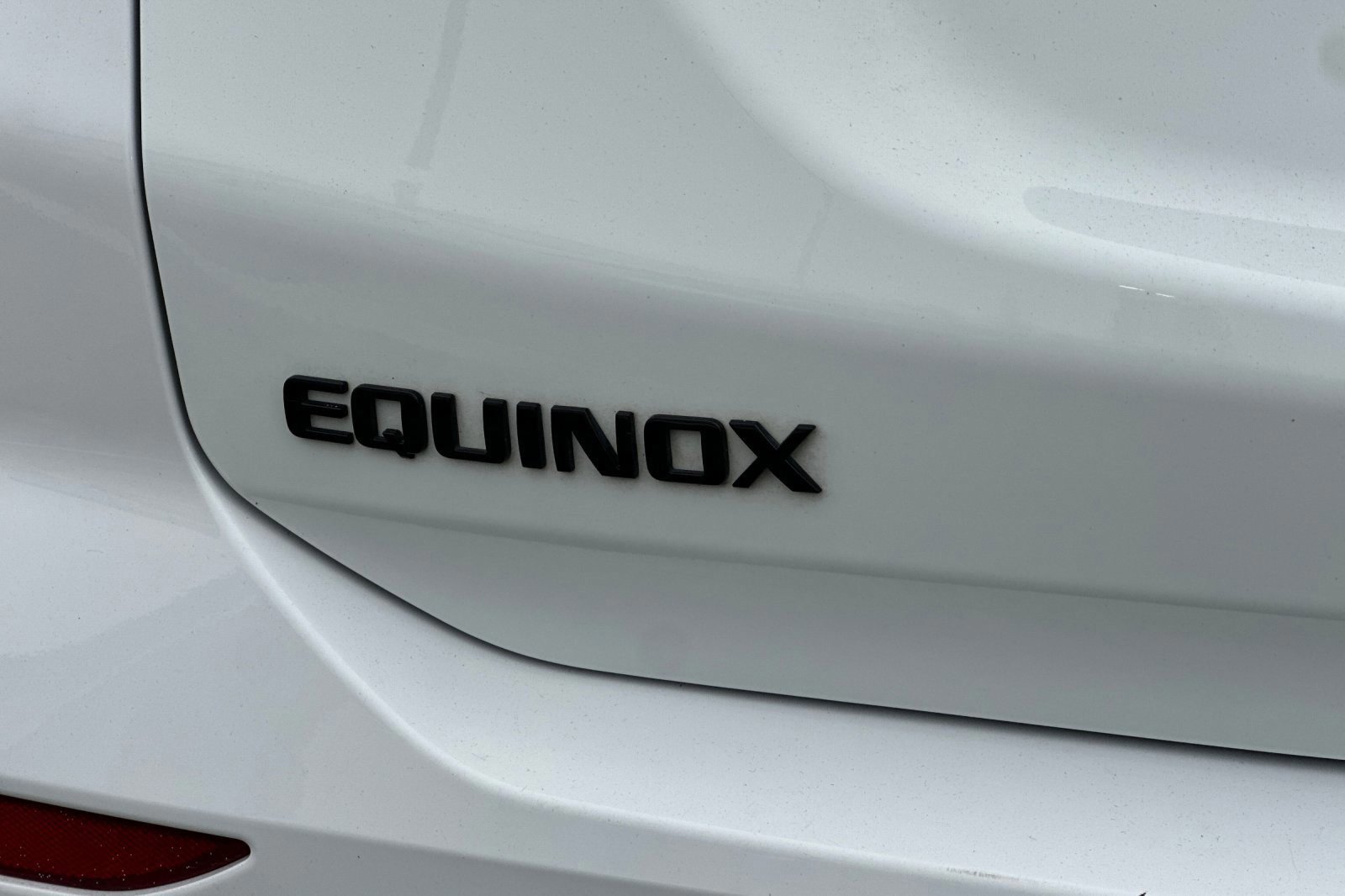 Used 2024 Chevrolet Equinox RS w/ RS Leather Package image 27