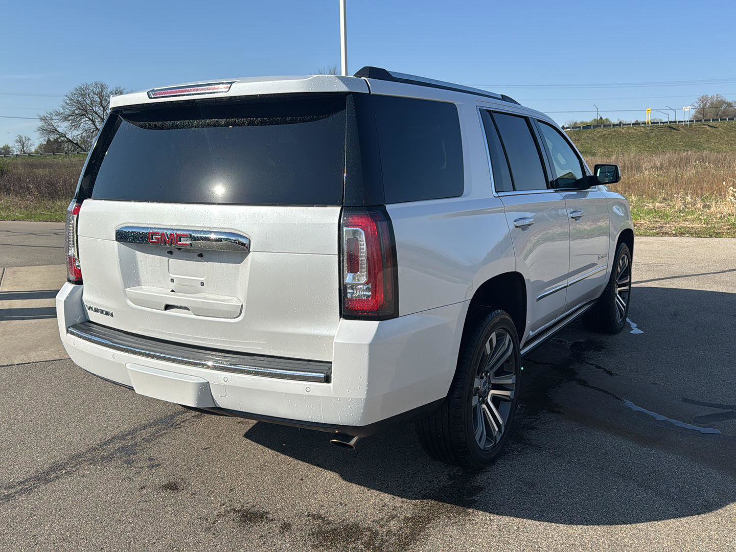 Used 2019 GMC Yukon Denali w/ Denali Ultimate Package image 5