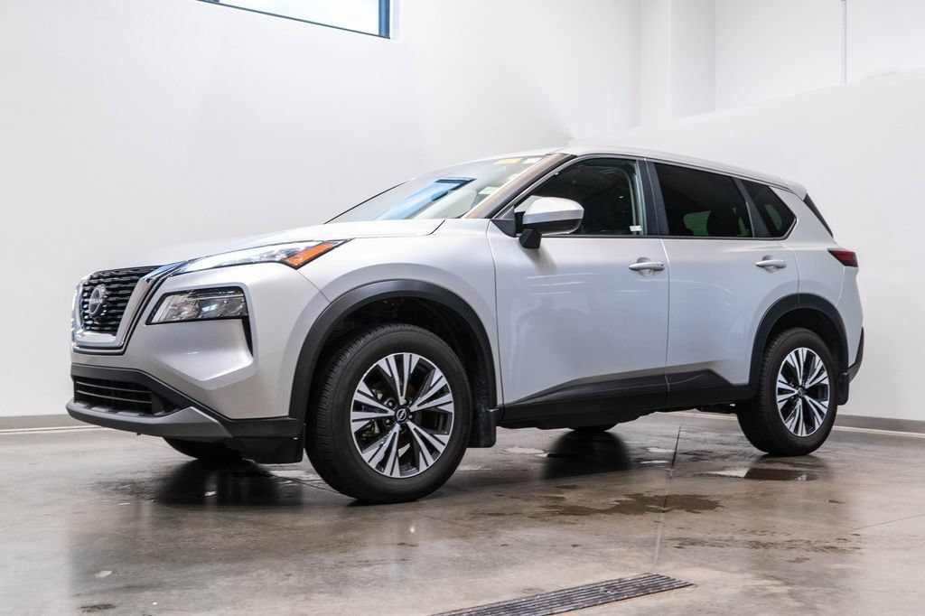 Used 2023 Nissan Rogue SV AWD/4WD image 3